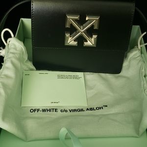 Off-white 0.7 jitney bag